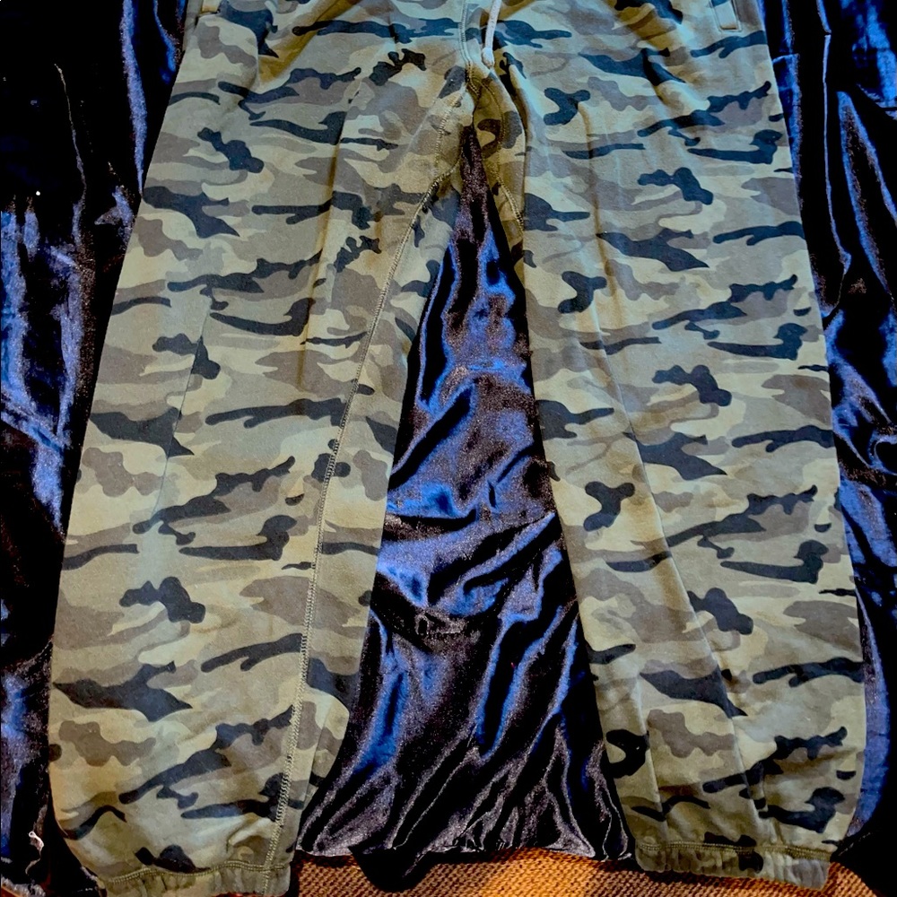 George Camouflage Print SweatPants